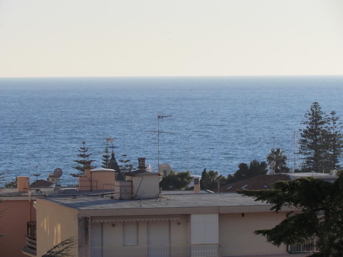A 2 Passi Dal Mare Apartment Sanremo Ngoại thất bức ảnh